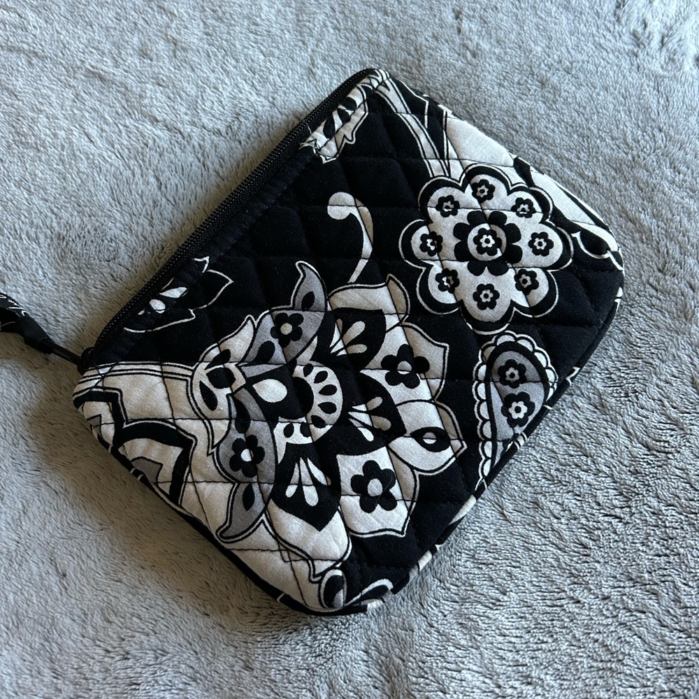 Vera Bradley zip pouch